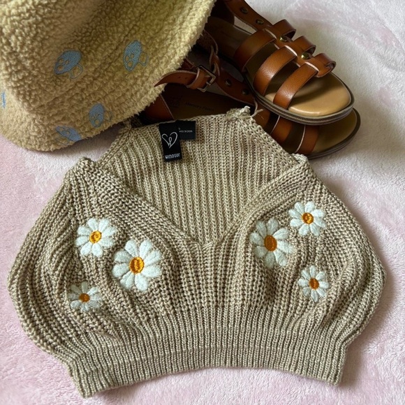 Windsor Tops - Windsor Tan Knit Crop Top with Floral Embroidery